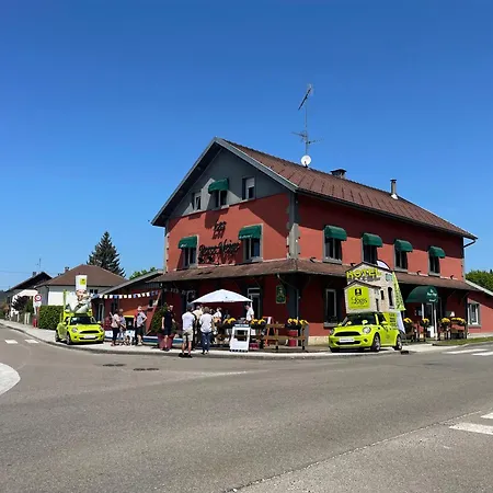 מלון Logis & Restaurant Les Perce-neige 3*